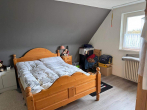 Schlafzimmer OG - vermietetes ca. 71 qm großes Reihenendhaus im Außenbereich